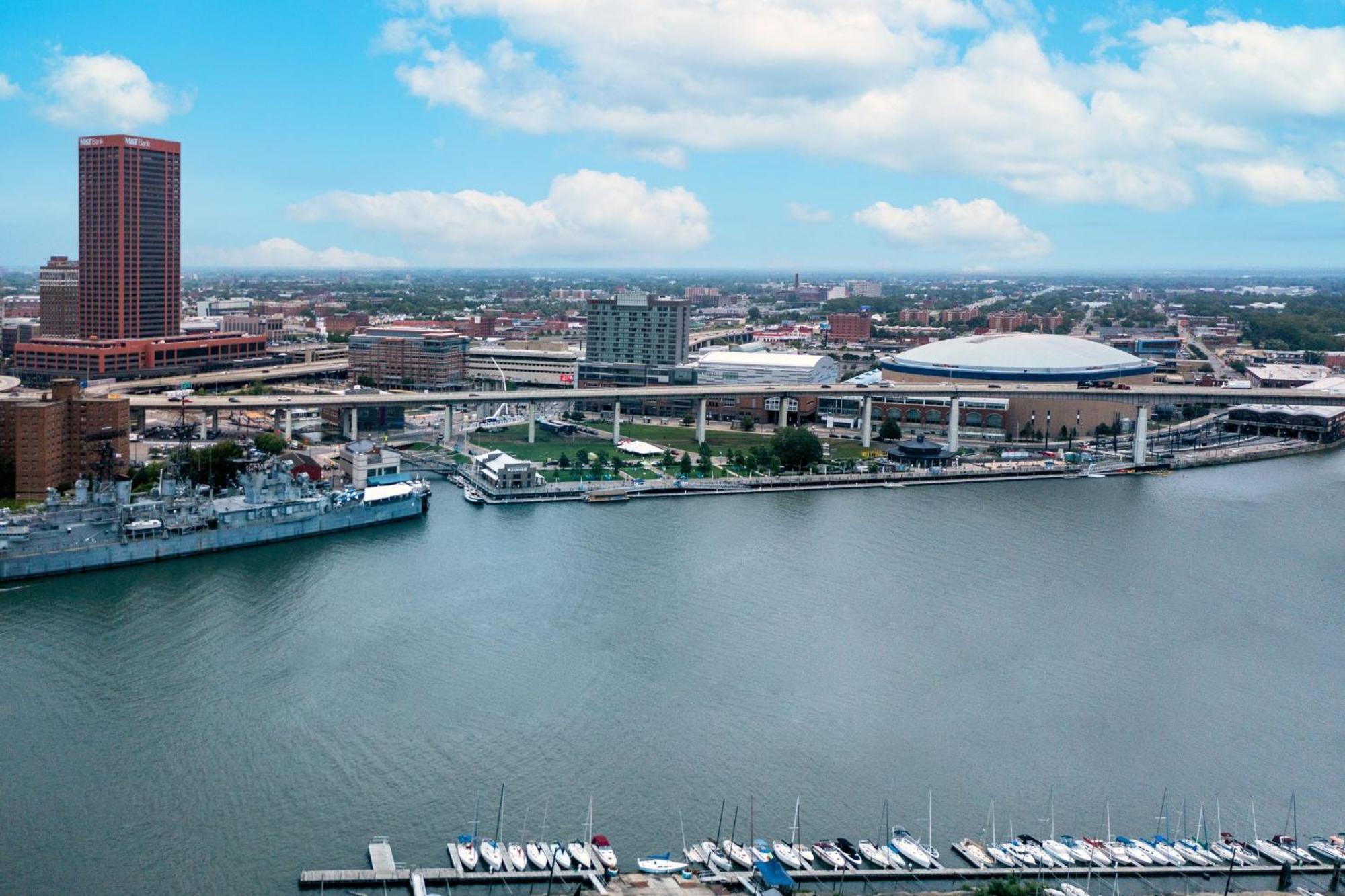 Courtyard By Marriott Buffalo Downtown/Canalside Hotel Exterior photo