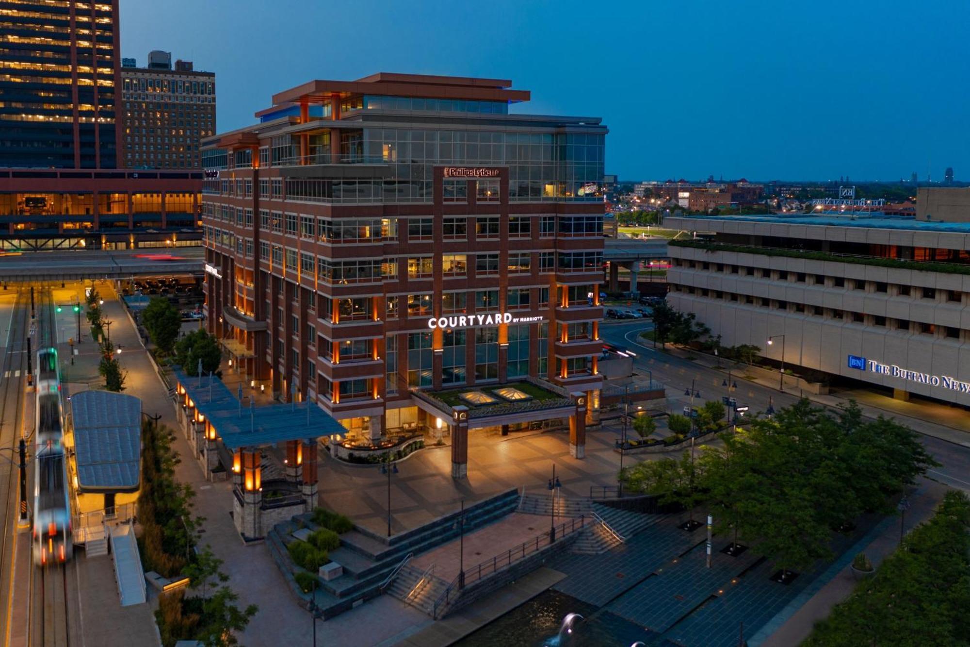 Courtyard By Marriott Buffalo Downtown/Canalside Hotel Exterior photo